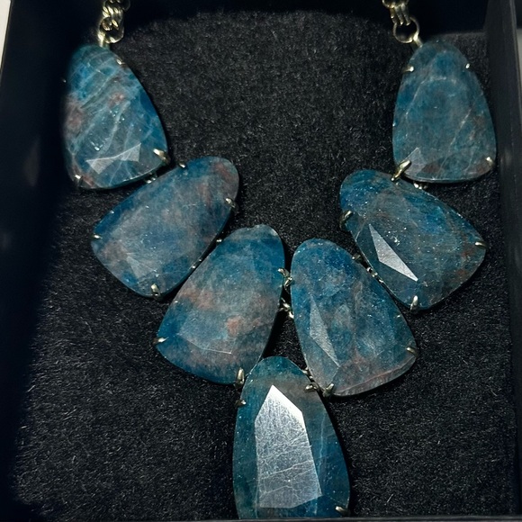 Kendra Scott Harlow Necklace - Picture 7 of 11